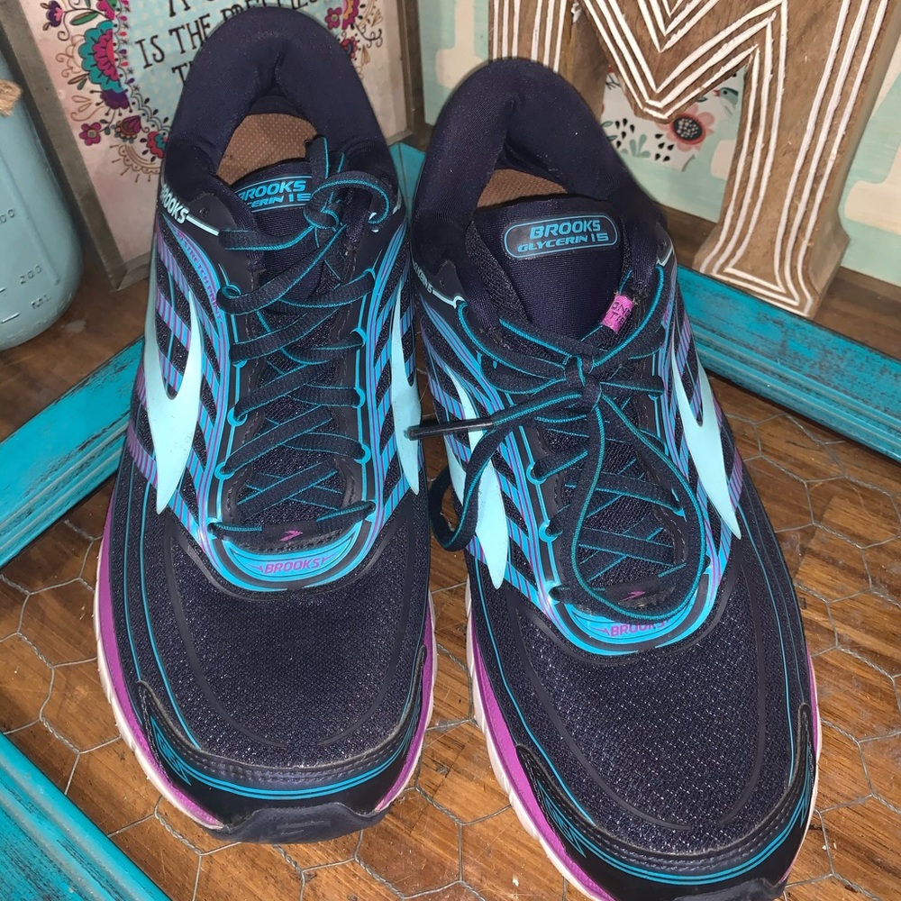 Brooks Glyserin 15 women’s size 11